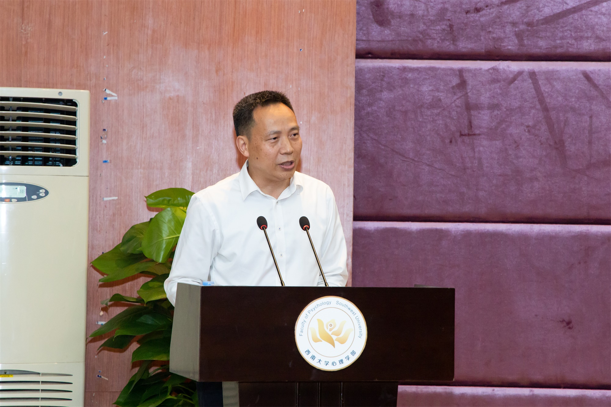 365上市公司(英国)集团